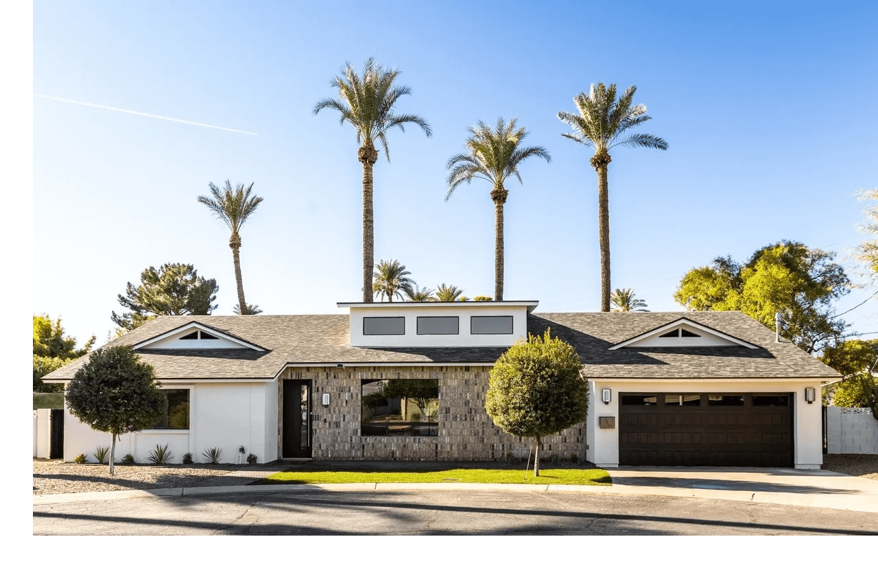 Upscale homes in a Palm Springs area golf community.